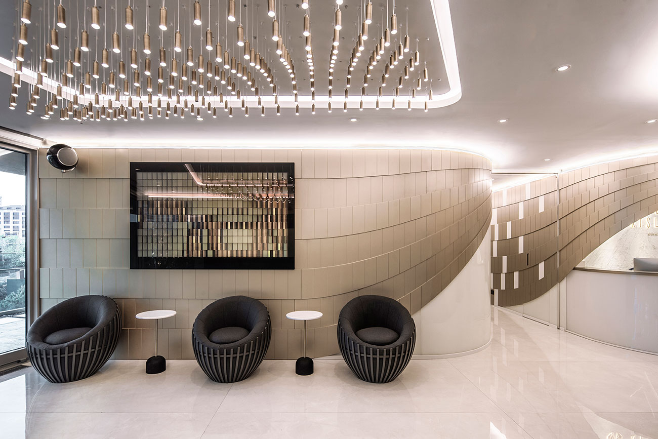 Aksmimarlikinsaat-Clinic-Estetik-Dis-Hekimi-02-parametric-lighting-lounge