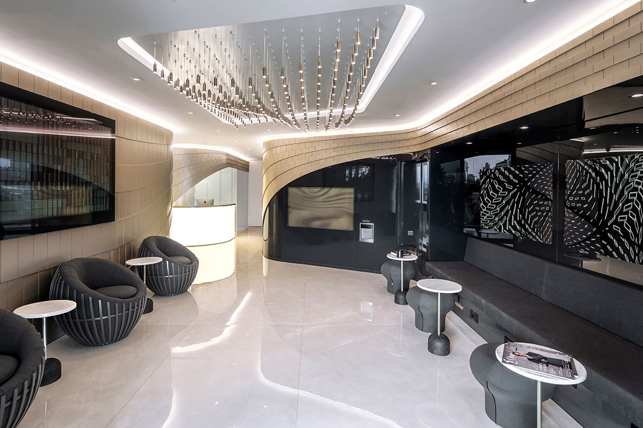 Aksmimarlikinsaat-Clinic-Estetik-Dis-Hekimi-05-lounge-seating-parametric-lighting-luxury-klinik-tasarim-luks