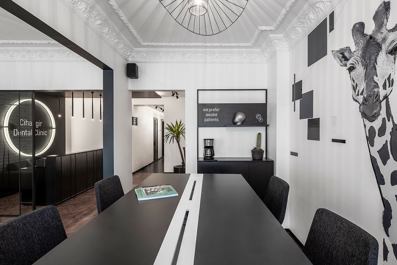 mob-Cihangir-Clinic-05-dental-lounge-furniture-design